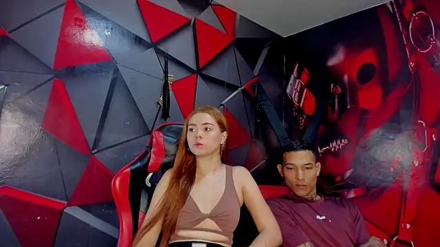 Hana and Zeta online show from November 27, 2025, 12:29 pm