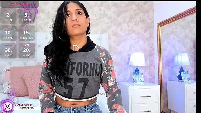 Snapshot of Eliza_Thaylor__ chatting on January 2, 2025, 2:24 pm Eliza Thaylor online show from January 2, 2025, 2:24 pm