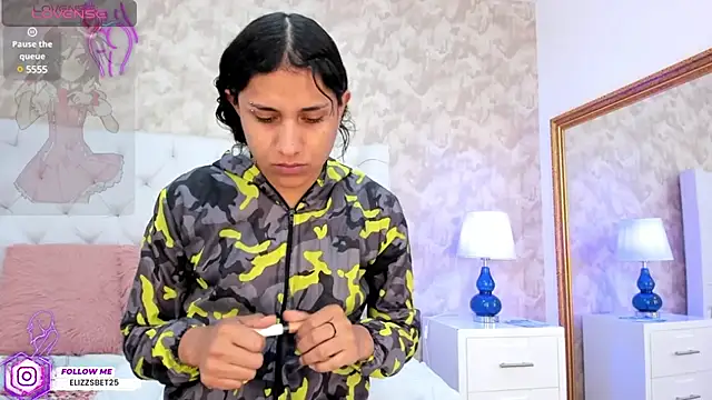 Snapshot of Eliza_Thaylor__ chatting on January 9, 2025, 2:29 pm Eliza Thaylor online show from January 9, 2025, 2:29 pm