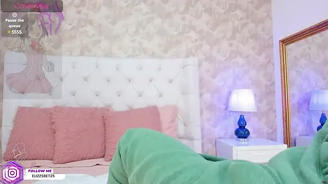 Snapshot of Eliza_Thaylor__ chatting on February 8, 2025, 11:33 am Eliza Thaylor online show from February 8, 2025, 11:33 am