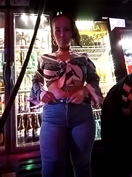 mariana mauricio hot online show from October 4, 2025, 1:47 am