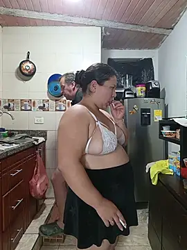 ZuriandAlex online show from February 11, 2026, 1:10 am