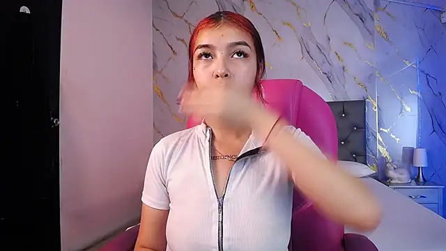 pettit courtny online show from February 18, 2025, 7:52 pm