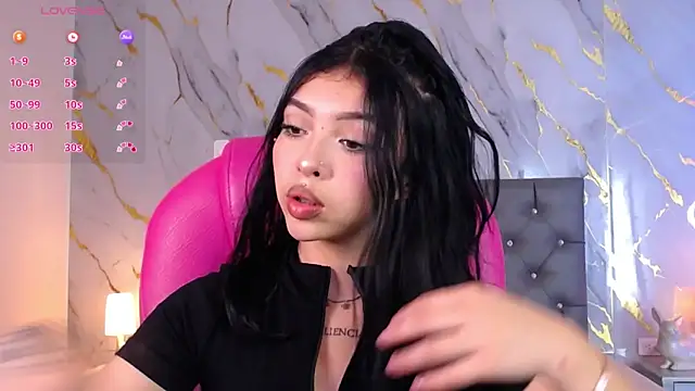 pettit courtny online show from March 13, 2025, 7:39 pm