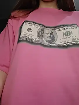 Snapshot of beautiful_angel chatting on February 15, 2026, 6:04 pm beautiful angel online show from February 15, 2026, 6:04 pm