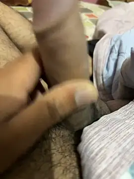 Pussylover 32 online show from March 12, 2026, 6:14 pm