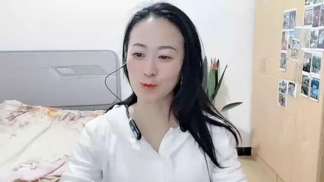 fanfan-FF online show from March 13, 2025, 12:02 pm