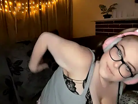 Snapshot of ChubbyBubs chatting on February 23, 2025, 9:33 am ChubbyBubs online show from February 23, 2025, 9:33 am