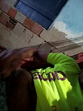 Snapshot of 68_Toni chatting on October 19, 2025, 3:40 am 68 Toni online show from October 19, 2025, 3:40 am