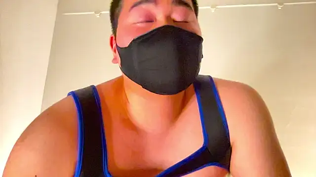 Snapshot of makoto-gmpd chatting on February 14, 2025, 11:10 am makoto-gmpd online show from February 14, 2025, 11:10 am