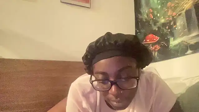 Snapshot of AveryJ99 chatting on March 21, 2025, 3:44 am AveryJ99 online show from March 21, 2025, 3:44 am