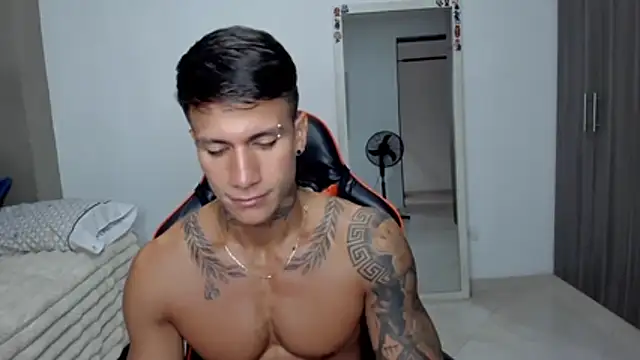 pettergrey1 online show from February 15, 2026, 12:25 pm