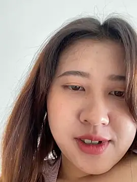 Snapshot of Liliya-77 chatting on February 1, 2026, 7:29 am Liliya-77 online show from February 1, 2026, 7:29 am