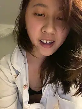 Snapshot of Liliya-77 chatting on February 11, 2026, 4:34 pm Liliya-77 online show from February 11, 2026, 4:34 pm