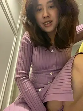 Snapshot of Liliya-77 chatting on February 12, 2026, 5:24 am Liliya-77 online show from February 12, 2026, 5:24 am