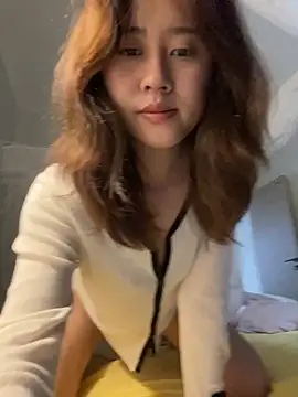 Snapshot of Liliya-77 chatting on March 2, 2026, 3:20 am Liliya-77 online show from March 2, 2026, 3:20 am