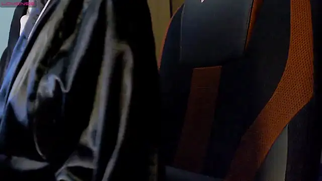 womanstrong78 online show from March 3, 2025, 7:28 pm