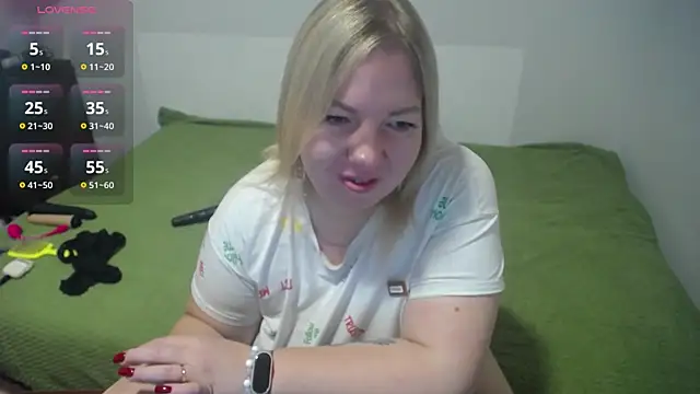 MARGARET gem online show from November 3, 2025, 5:52 am