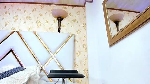 LaurenHu online show from January 14, 2025, 7:59 am