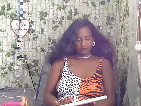 Snapshot of indiantina01 chatting on February 13, 2025, 1:15 pm indiantina01 online show from February 13, 2025, 1:15 pm