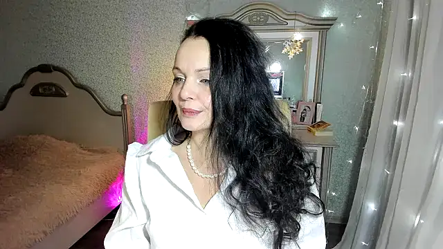 Snapshot of WitchBlueRose chatting on January 6, 2025, 4:34 pm WitchBlueRose online show from January 6, 2025, 4:34 pm