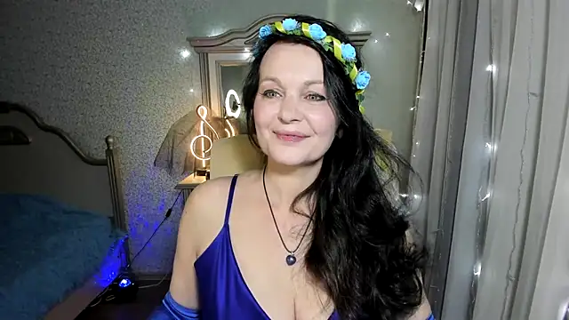 Snapshot of WitchBlueRose chatting on March 8, 2025, 2:08 pm WitchBlueRose online show from March 8, 2025, 2:08 pm