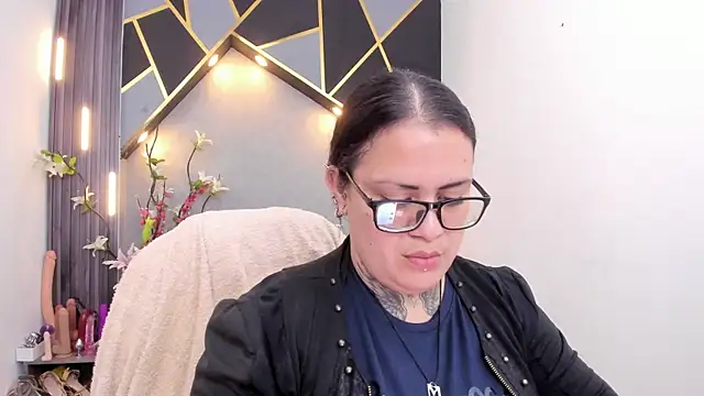 Snapshot of brigittemiller chatting on April 14, 2026, 1:28 pm brigittemiller online show from April 14, 2026, 1:28 pm