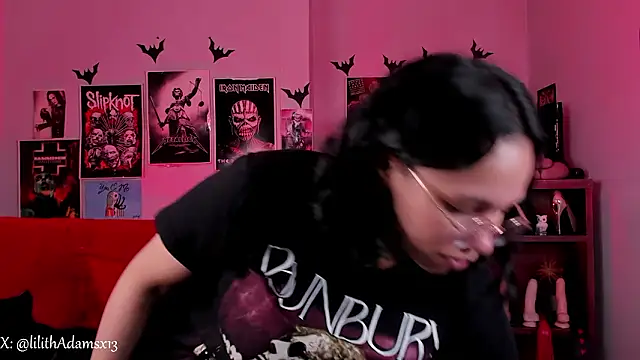 lilith-deveraux online show from March 2, 2026, 2:35 pm