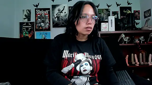 Snapshot of lilith-deveraux chatting on June 2, 2026, 5:26 pm lilith-deveraux online show from June 2, 2026, 5:26 pm
