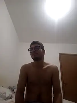 Snapshot of Edwardsky000 chatting on December 4, 2024, 4:43 am Edwardsky000 online show from December 4, 2024, 4:43 am