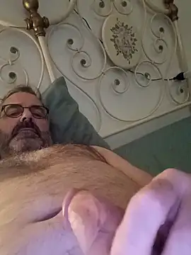 Snapshot of MrGray1974 chatting on May 19, 2026, 8:59 pm MrGray1974 online show from May 19, 2026, 8:59 pm