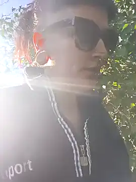 Snapshot of SweetPivoinee chatting on March 3, 2026, 3:40 pm SweetPivoinee online show from March 3, 2026, 3:40 pm