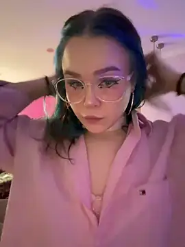 MaddisonHaas online show from February 2, 2025, 9:45 pm