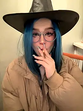 MaddisonHaas online show from October 31, 2025, 11:17 pm