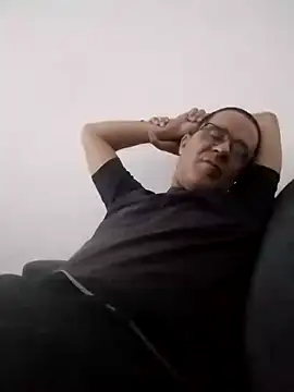 Snapshot of barboza991 chatting on December 10, 2024, 3:44 pm barboza991 online show from December 10, 2024, 3:44 pm