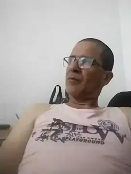 Snapshot of barboza991 chatting on February 8, 2025, 11:24 pm barboza991 online show from February 8, 2025, 11:24 pm