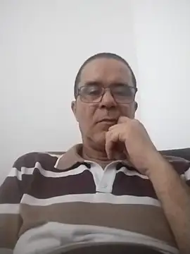 Snapshot of barboza991 chatting on March 15, 2025, 3:37 pm barboza991 online show from March 15, 2025, 3:37 pm