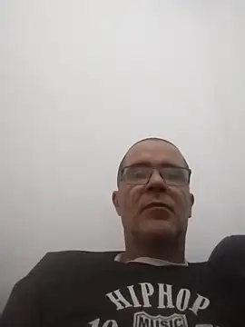 Snapshot of barboza991 chatting on March 17, 2025, 3:29 pm barboza991 online show from March 17, 2025, 3:29 pm