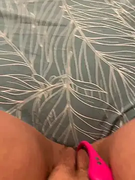 Snapshot of Sensolyss chatting on December 1, 2024, 4:29 pm Sensolyss online show from December 1, 2024, 4:29 pm