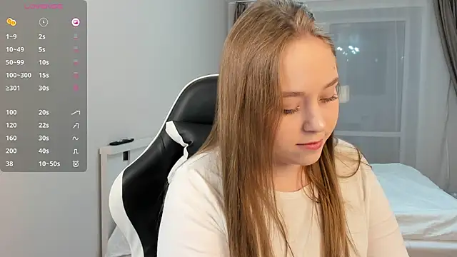 endlesssoffi online show from December 4, 2024, 7:12 pm