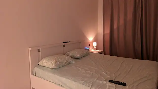 endlesssoffi online show from March 17, 2025, 10:06 pm