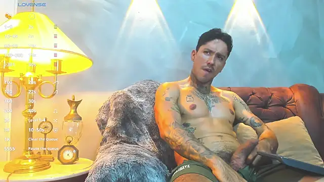 Dylanstonne online show from January 17, 2025, 11:29 pm