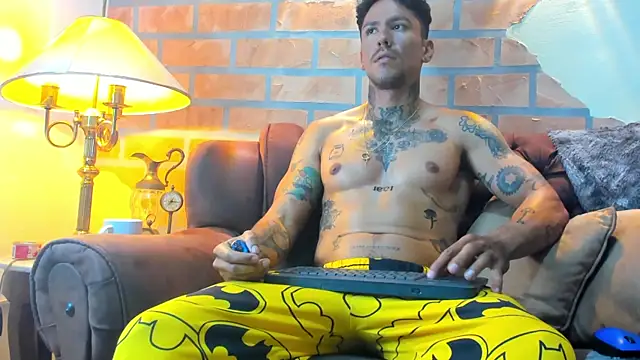 Dylanstonne online show from February 5, 2025, 10:12 pm