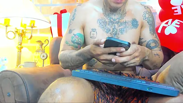 Dylanstonne online show from February 9, 2025, 1:14 pm