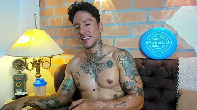 Dylanstonne online show from March 9, 2025, 1:48 pm