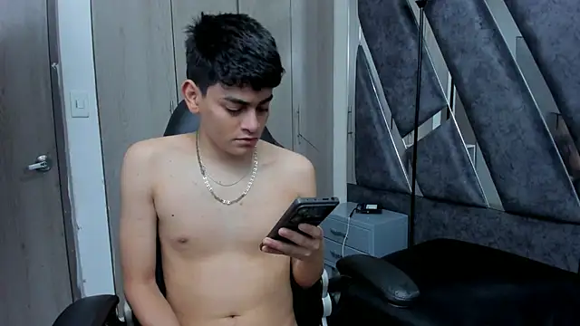 Snapshot of Yef_Thin chatting on February 26, 2026, 3:49 am Yef Thin online show from February 26, 2026, 3:49 am