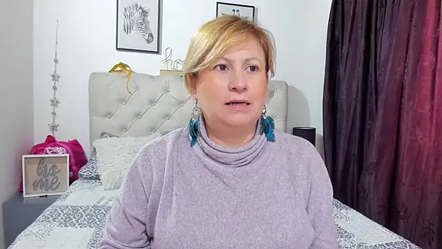 Snapshot of MonyCassius chatting on September 10, 2025, 1:00 pm MonyCassius online show from September 10, 2025, 1:00 pm