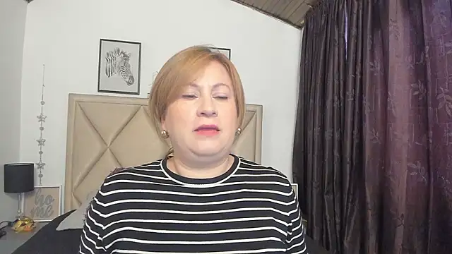 Snapshot of MonyCassius chatting on February 4, 2026, 12:33 pm MonyCassius online show from February 4, 2026, 12:33 pm