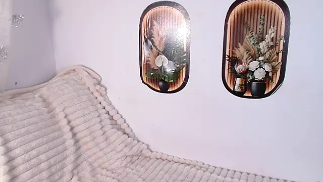 Snapshot of bellaa_love_ chatting on April 29, 2026, 12:27 am bellaa love online show from April 29, 2026, 12:27 am