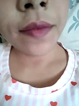 Snapshot of Anki-doll chatting on May 31, 2026, 5:37 am Anki-doll online show from May 31, 2026, 5:37 am